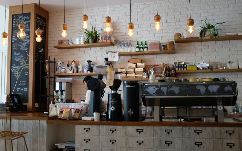 Contoh: Kopi Batik